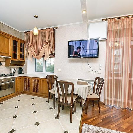 Amazing Two Beds In The Klovskiy Spusk Apartment Kiev Exterior foto